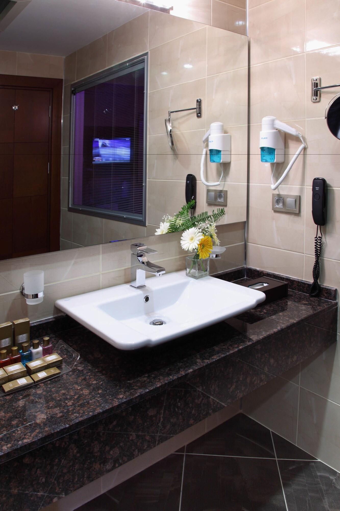 Hotel Senbayrak City Adana Esterno foto