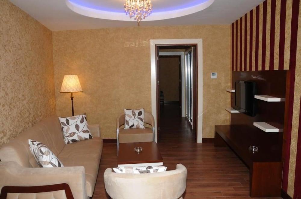 Hotel Senbayrak City Adana Esterno foto
