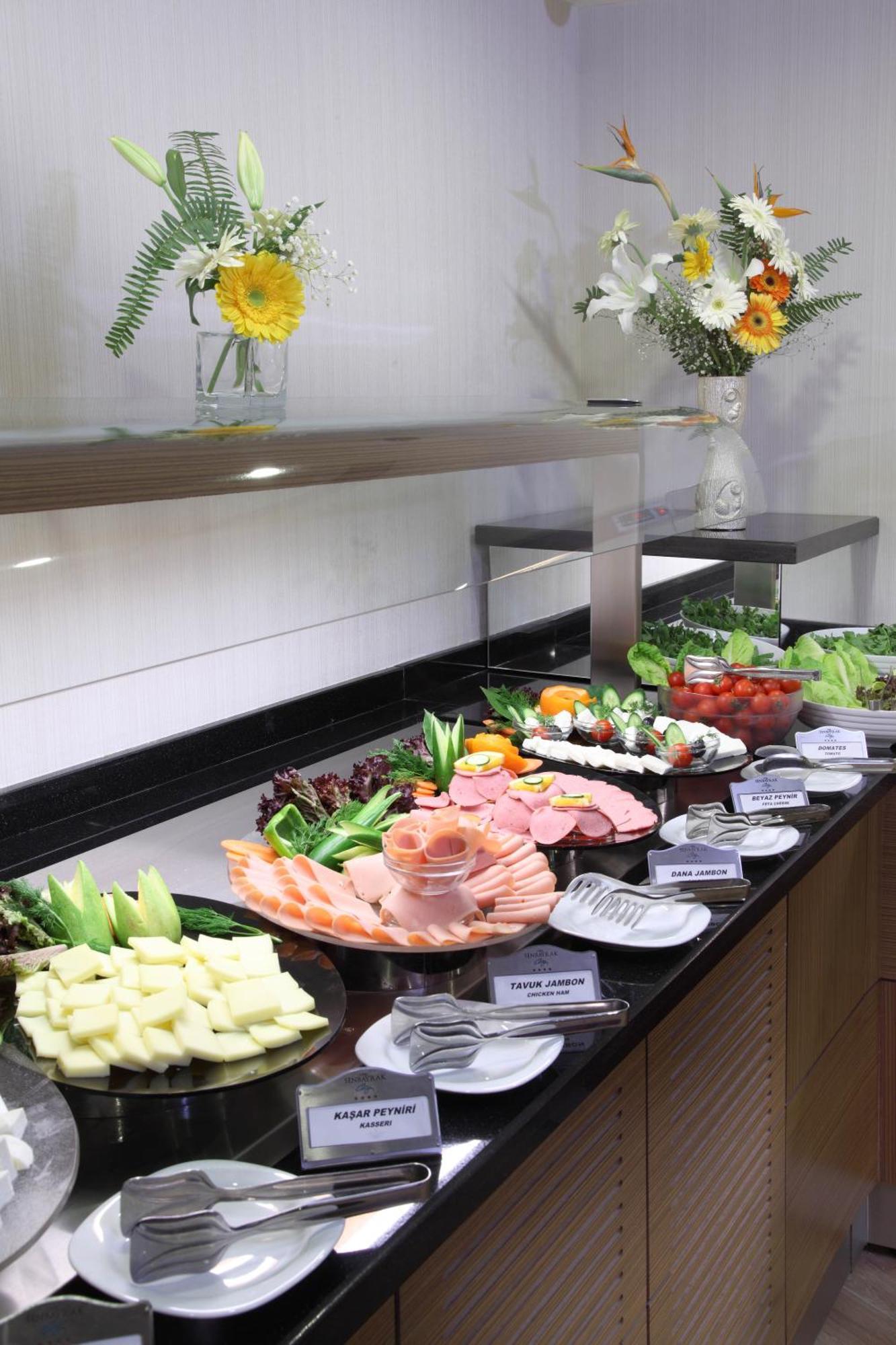 Hotel Senbayrak City Adana Esterno foto