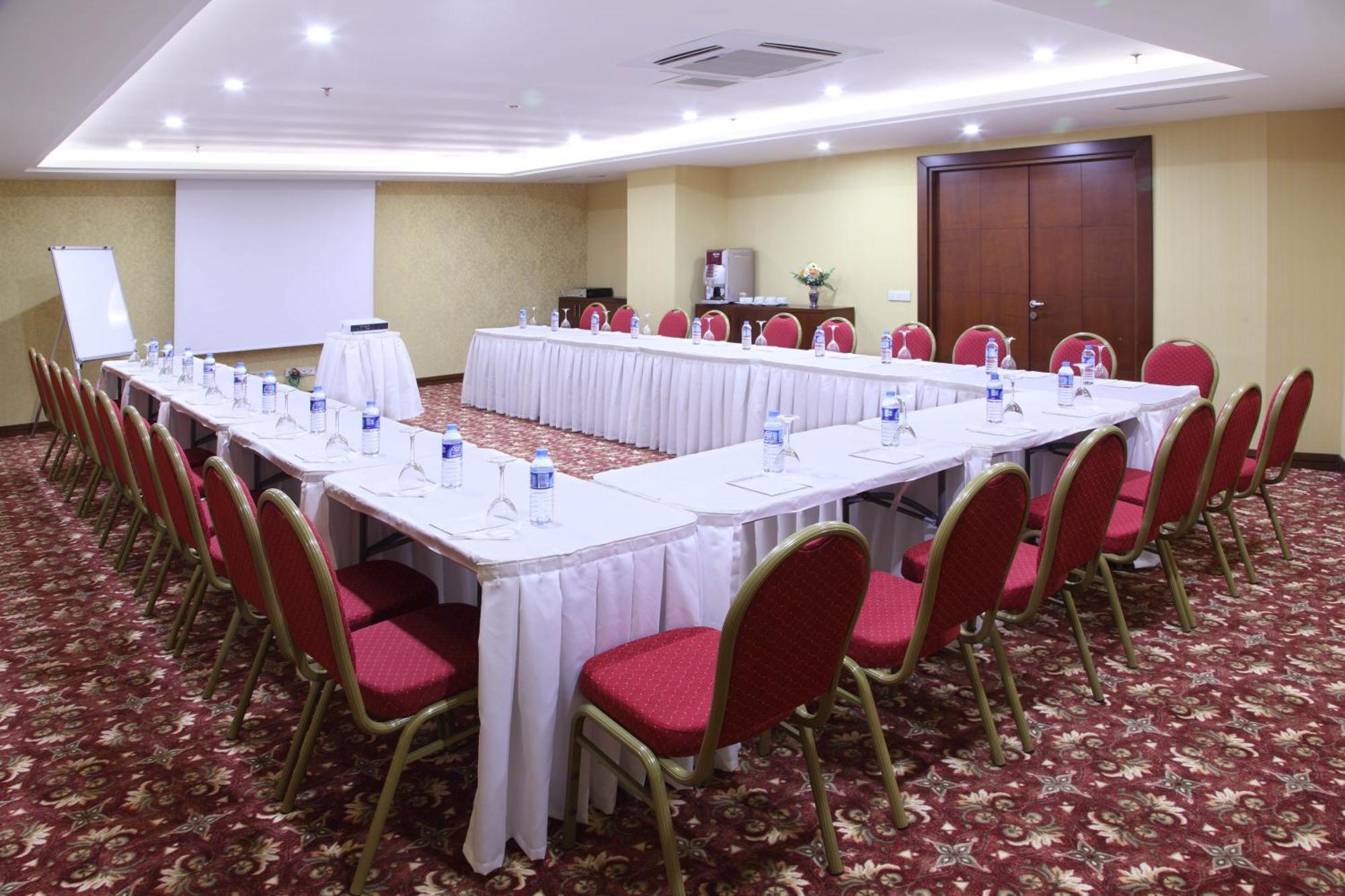 Hotel Senbayrak City Adana Esterno foto