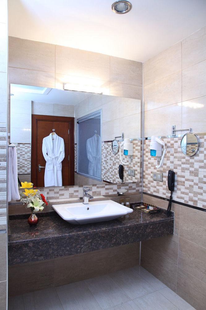 Hotel Senbayrak City Adana Esterno foto