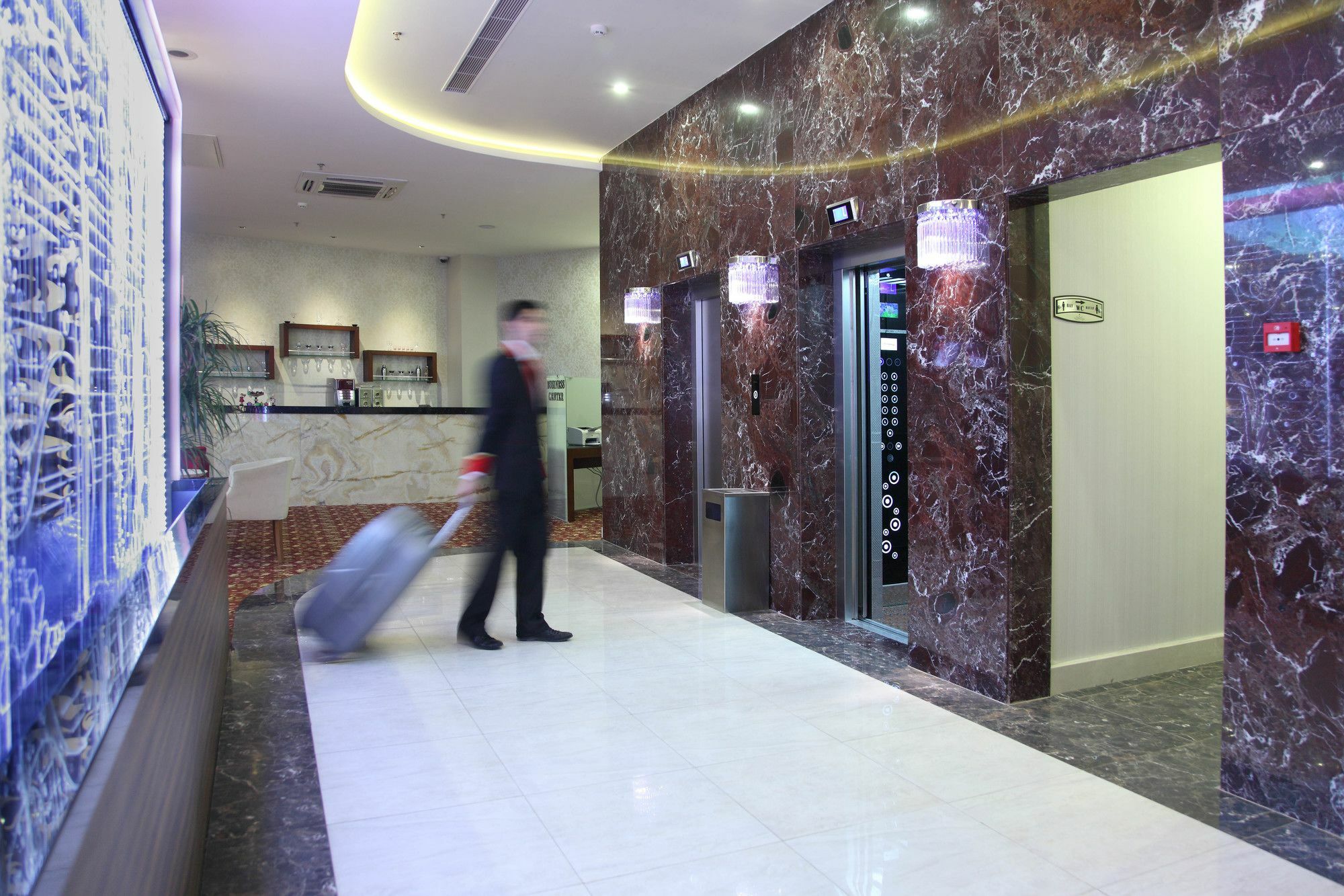 Hotel Senbayrak City Adana Esterno foto