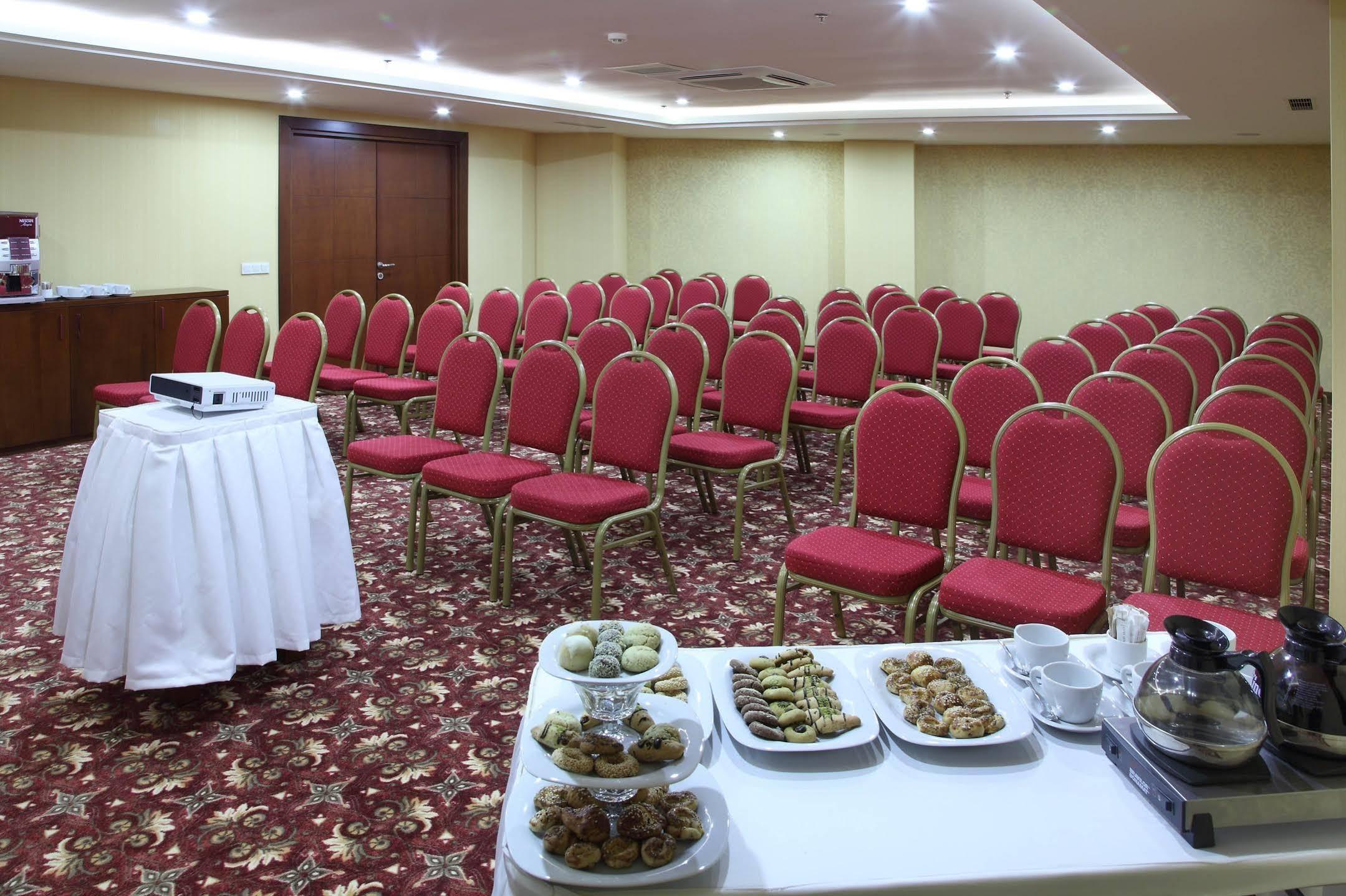Hotel Senbayrak City Adana Esterno foto